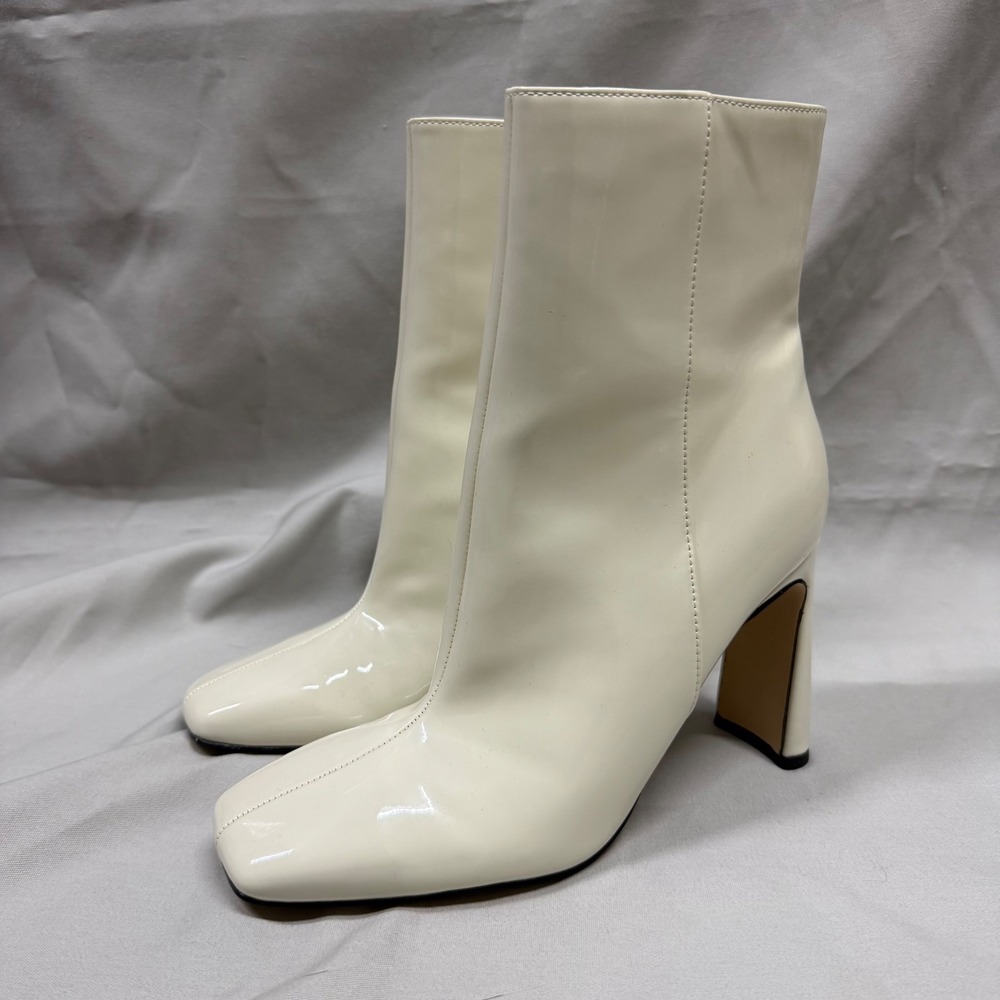 Nine West Womens Cream Patent Square Toe Block Heel Ankle Boots WNTIDD03 7.5M